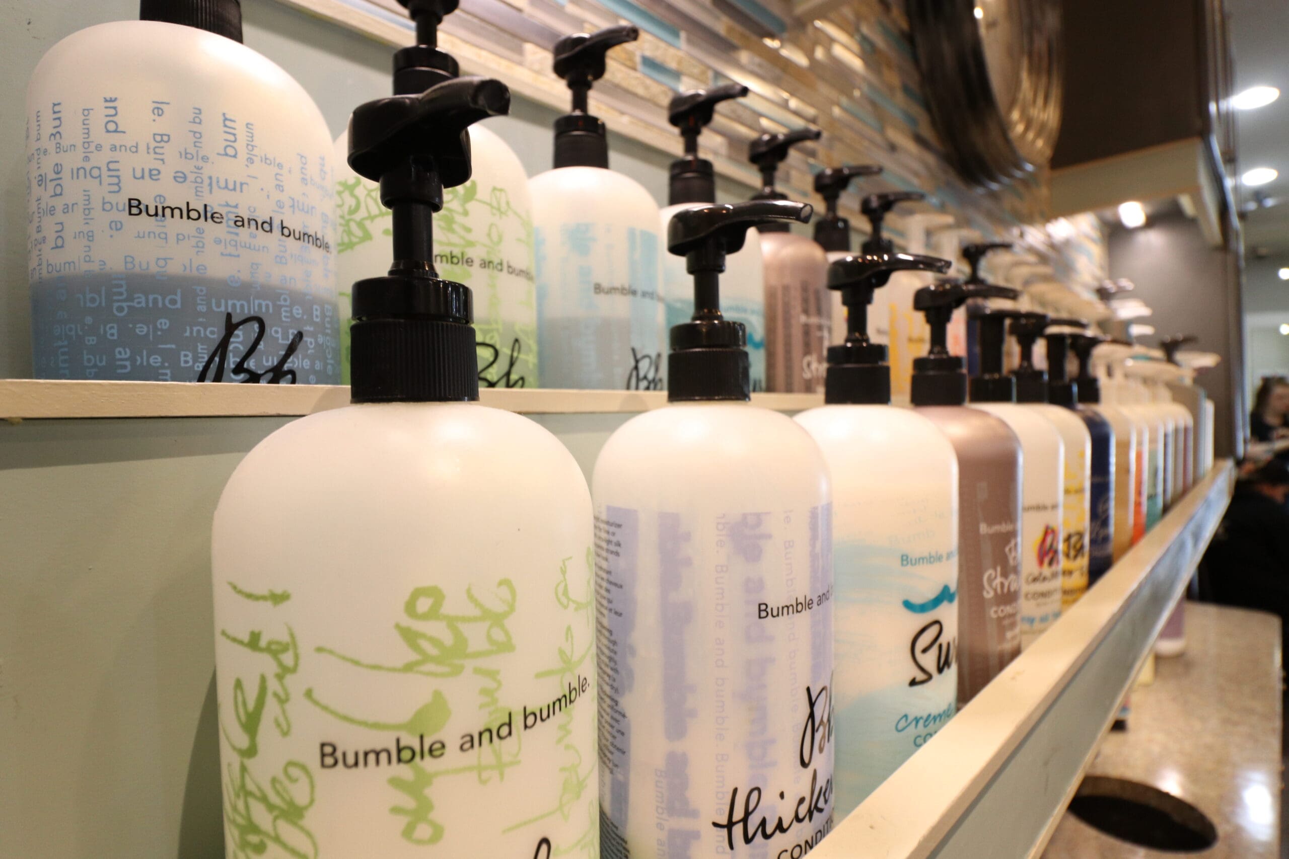 How to Choose the Right Hair Color for Your Skin Tone and Personal Style